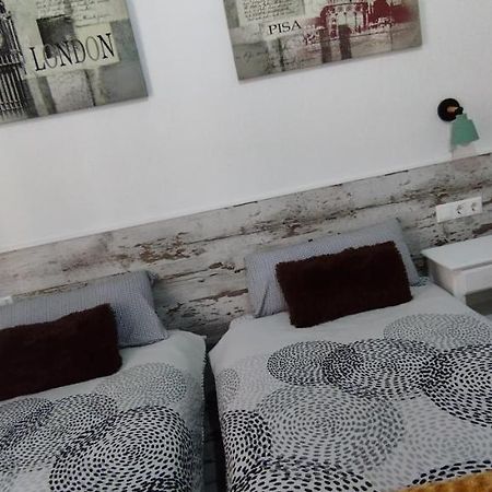 Apartment Fira Bcn Camp Nou Л'Успіталет-да-Любрагат Екстер'єр фото