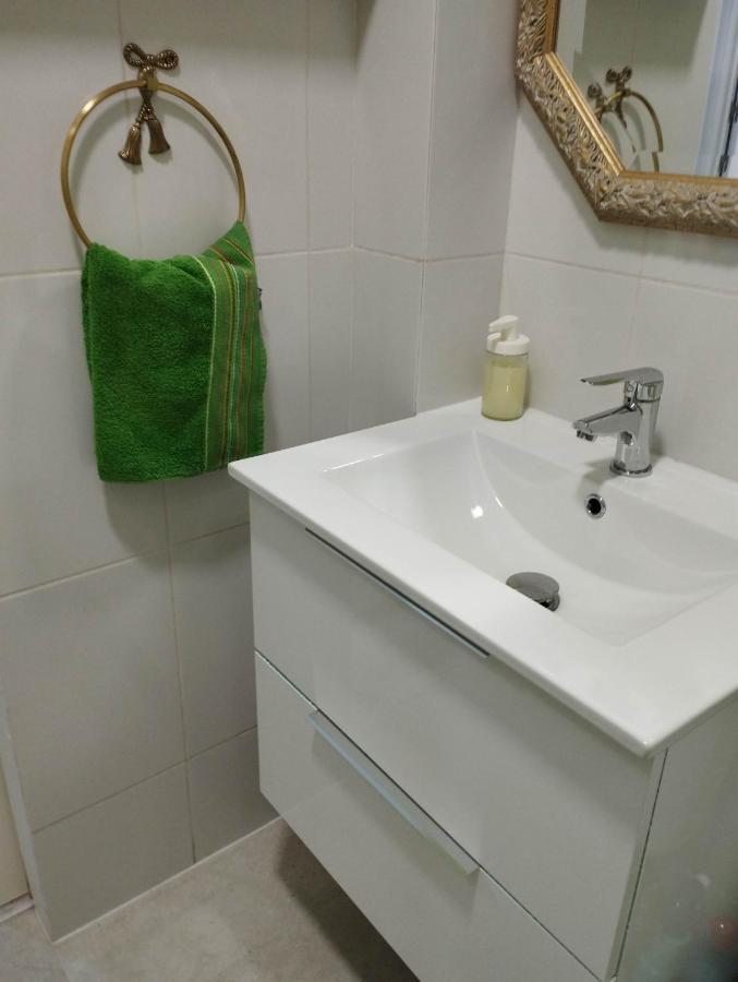 Apartment Fira Bcn Camp Nou Л'Успіталет-да-Любрагат Екстер'єр фото